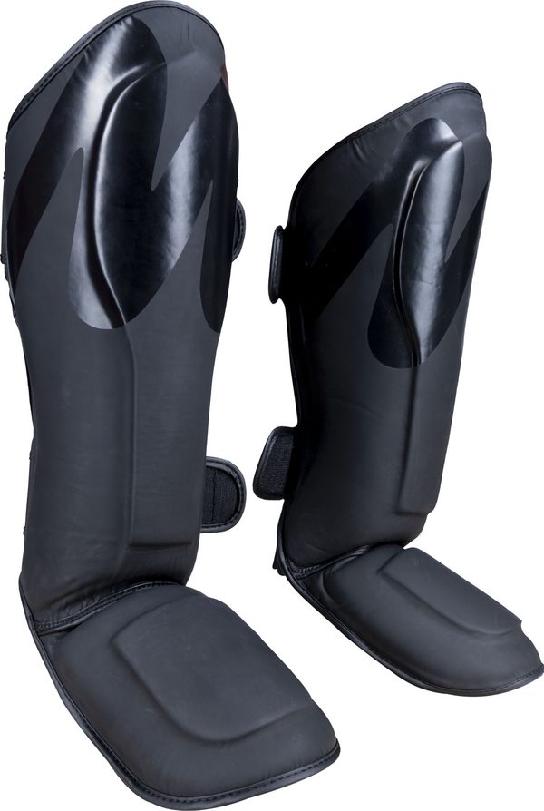 Shin- and Instep Guard “Wave Black´n´Black”